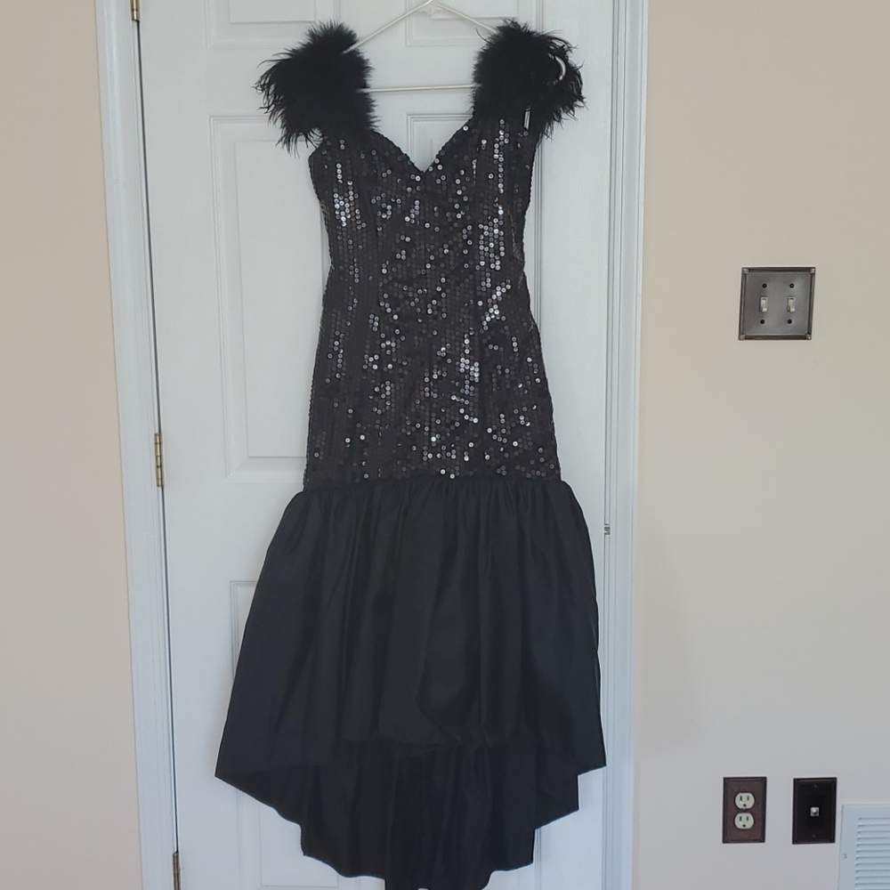 Flirtations, alfred Angelo, black sequined formal